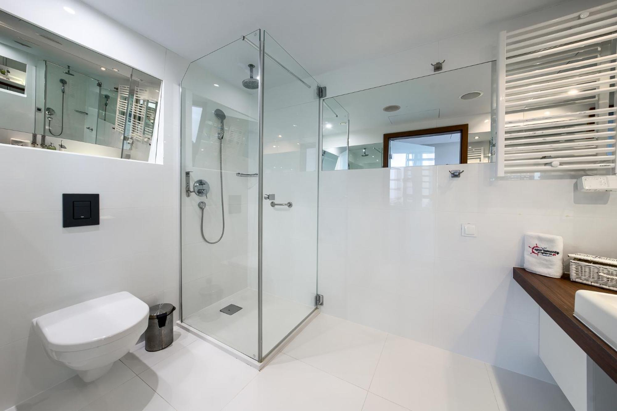 Apartamentyprzymorzu Marine***** Apartament Dwupoziomowy Z Widokiem Na Morze Kołobrzeg Buitenkant foto